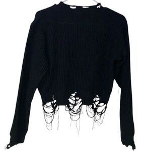 PrettyLittleThing Black Distressed Knitted Sweater🖤 Trendy & Perfect for Fall🖤